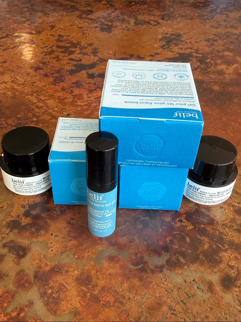 belif Aqua Bomb Eye Gel (1) & the True Cream Aqua Bomb Hydrating Face Cream (2) - Picture 2 of 7